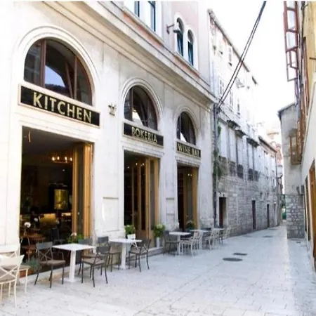 Guest house Gold Luxury 4*