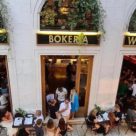 Gold Luxury Guest house