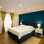 Gold Luxury 4* Split