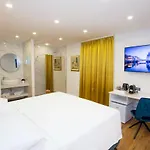 Gold Luxury Guest house 4*